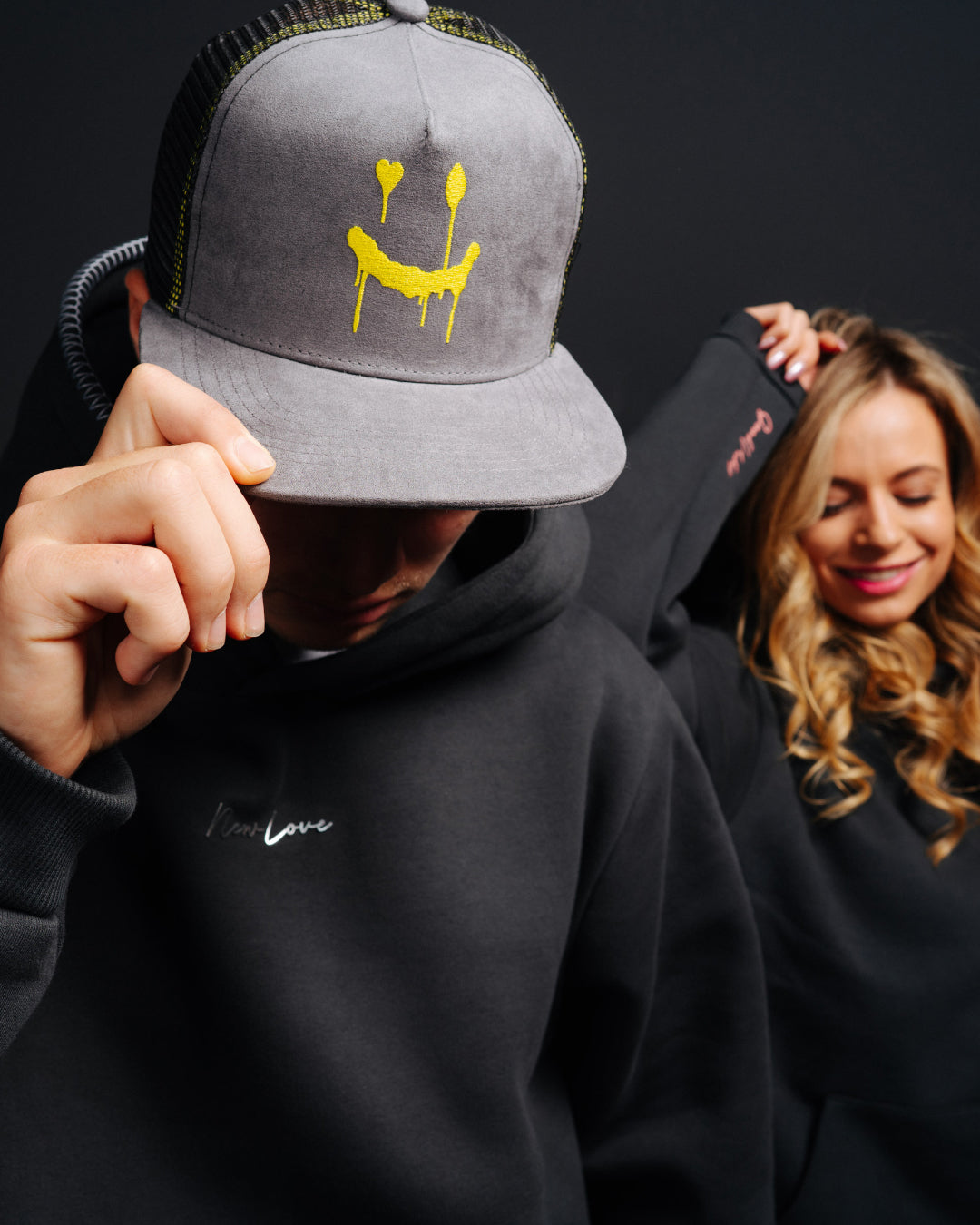 Trucker cap NEWLOVE - grey