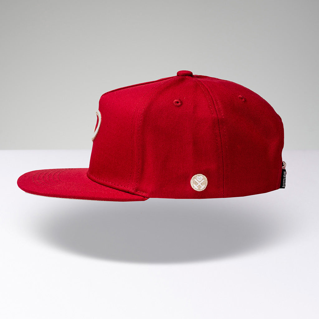 Gorra "P" - Rojo Beige